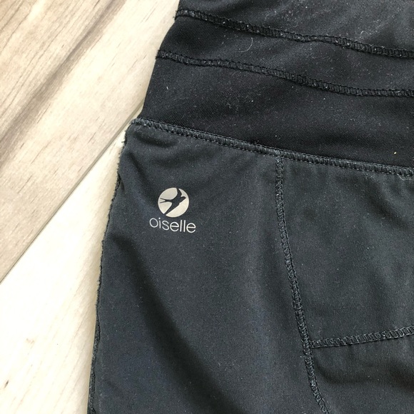 Oiselle running skirt with built-in shorts! In EUC - Picture 5 of 6